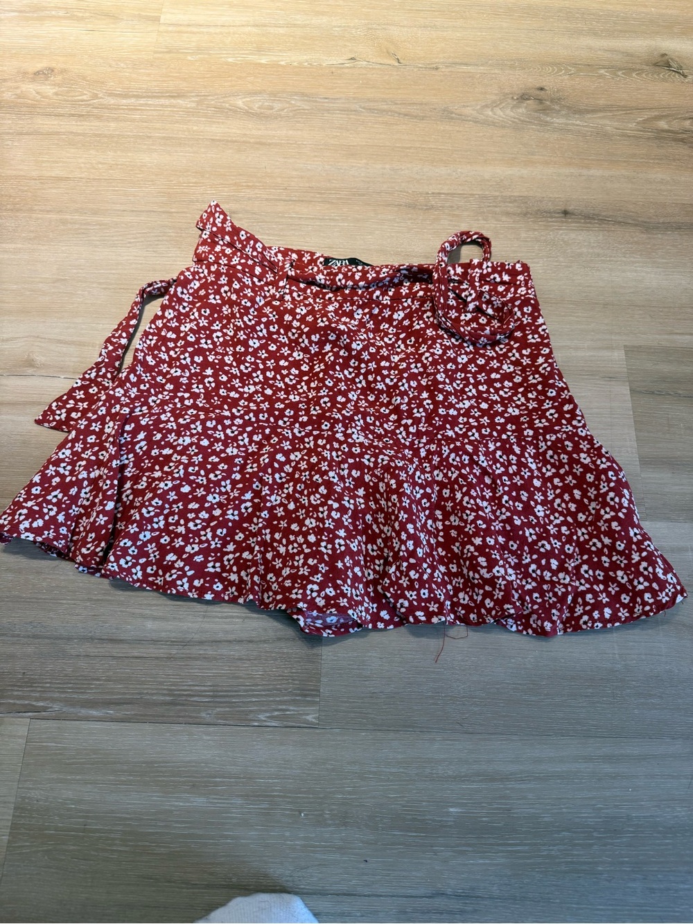 Zara Red Floral Tie-Waist Skater Skirt